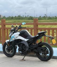 CFMOTO 400NK - photo 2