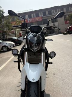 Benelli TNT 300 / BN 302S - ფოტო 2