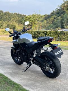 Honda CB400F - photo 7