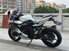 Kawasaki ZX-4R 400 cc - ფოტო 6