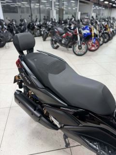 Yamaha XMAX 300 cc - photo 6