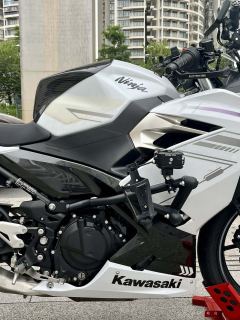 Kawasaki Ninja 400 - ფოტო 4
