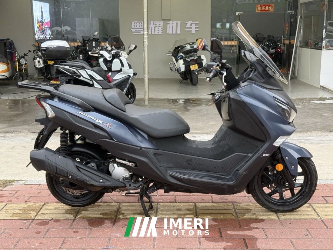 SYM Joymax Z 300 - мотоцикл из Китая