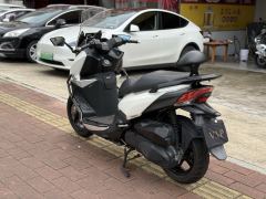 SYM Joymax F 300 - фото 5