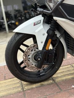 SYM Joymax F 300 - фото 8