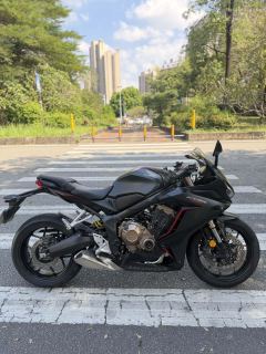 Honda CBR650R - photo 4
