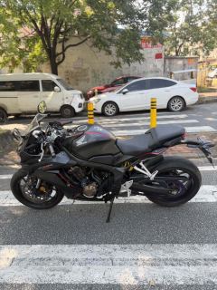 Honda CBR650R - photo 6