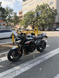 Triumph Street Triple 765 - ფოტო 3
