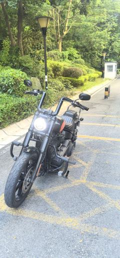 Harley-Davidson Street Bull Street Bob 1870 cc - photo 6