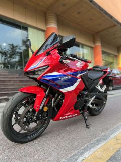 Honda CBR400R - photo 3