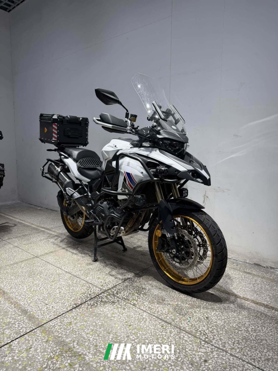 Benelli TRK552 550 cc - მოტოციკლი ჩინეთიდან