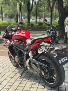 Honda CBR650R - ფოტო 9