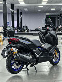 Yamaha XMAX 300 cc - photo 7