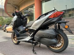 Yamaha XMAX 300 cc - photo 6