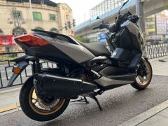 Yamaha XMAX 300 cc - photo 8