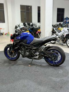Yamaha MT-09 900 cc - photo 4