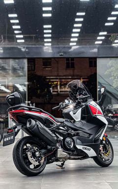 Yamaha TMAX 560 cc - фото 8