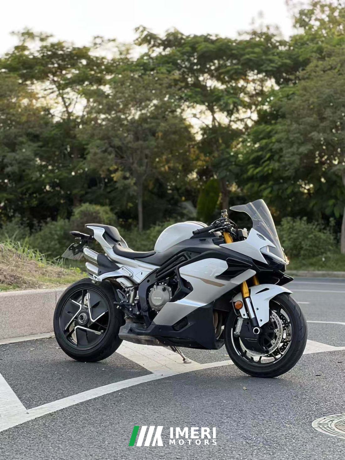 CFMOTO 750SR-S - мотоцикл из Китая