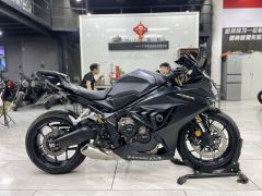 Honda CBR650R - фото 1