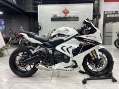 Honda CBR650R - ფოტო 1