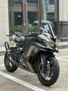 Kawasaki ZX-4R 400 cc - ფოტო 1