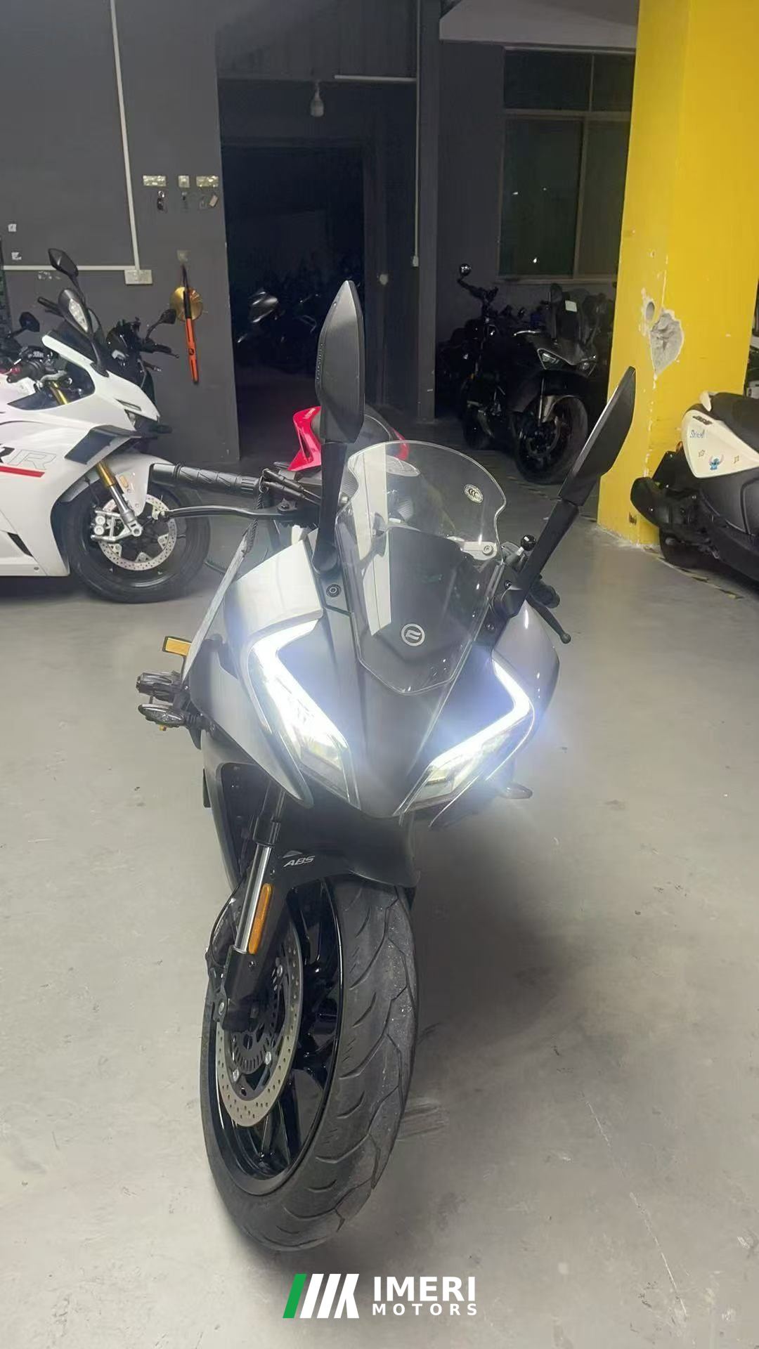 2023 CFMOTO 250SR