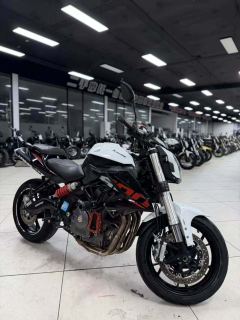 Benelli TNT600i - ფოტო 3