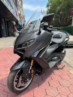 Yamaha TMAX 560 cc - photo 1
