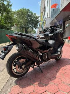 Yamaha TMAX 560 cc - photo 5