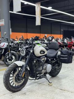 Benda Challenger 300 - ფოტო 2