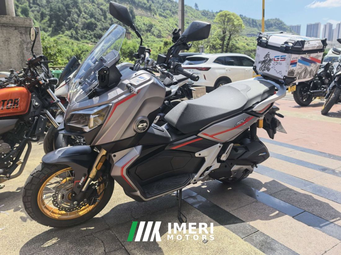 QJMOTOR Hong 150ADV - მოტოციკლი ჩინეთიდან