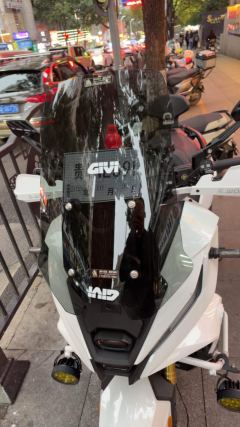Voge SR450X 400 cc - photo 12
