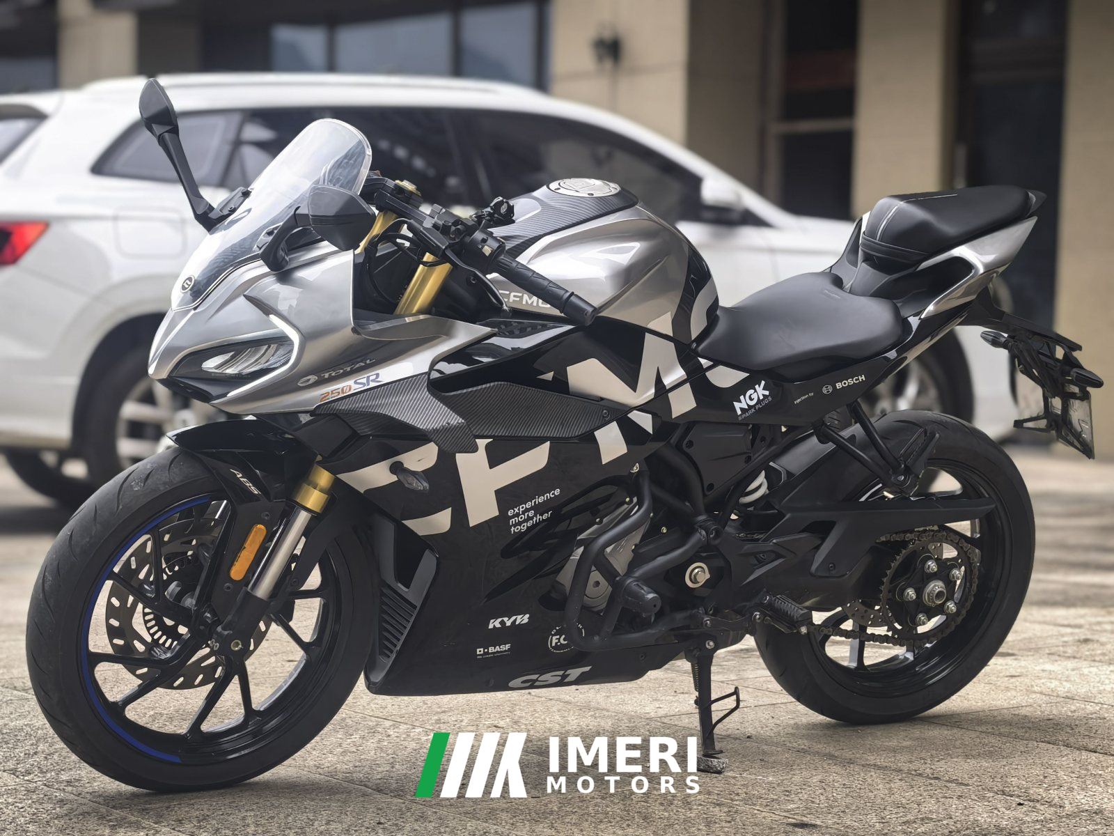 2022 CFMOTO 250SR