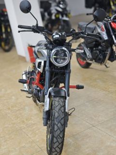 Sundiro Honda CBF190TR - ფოტო 1