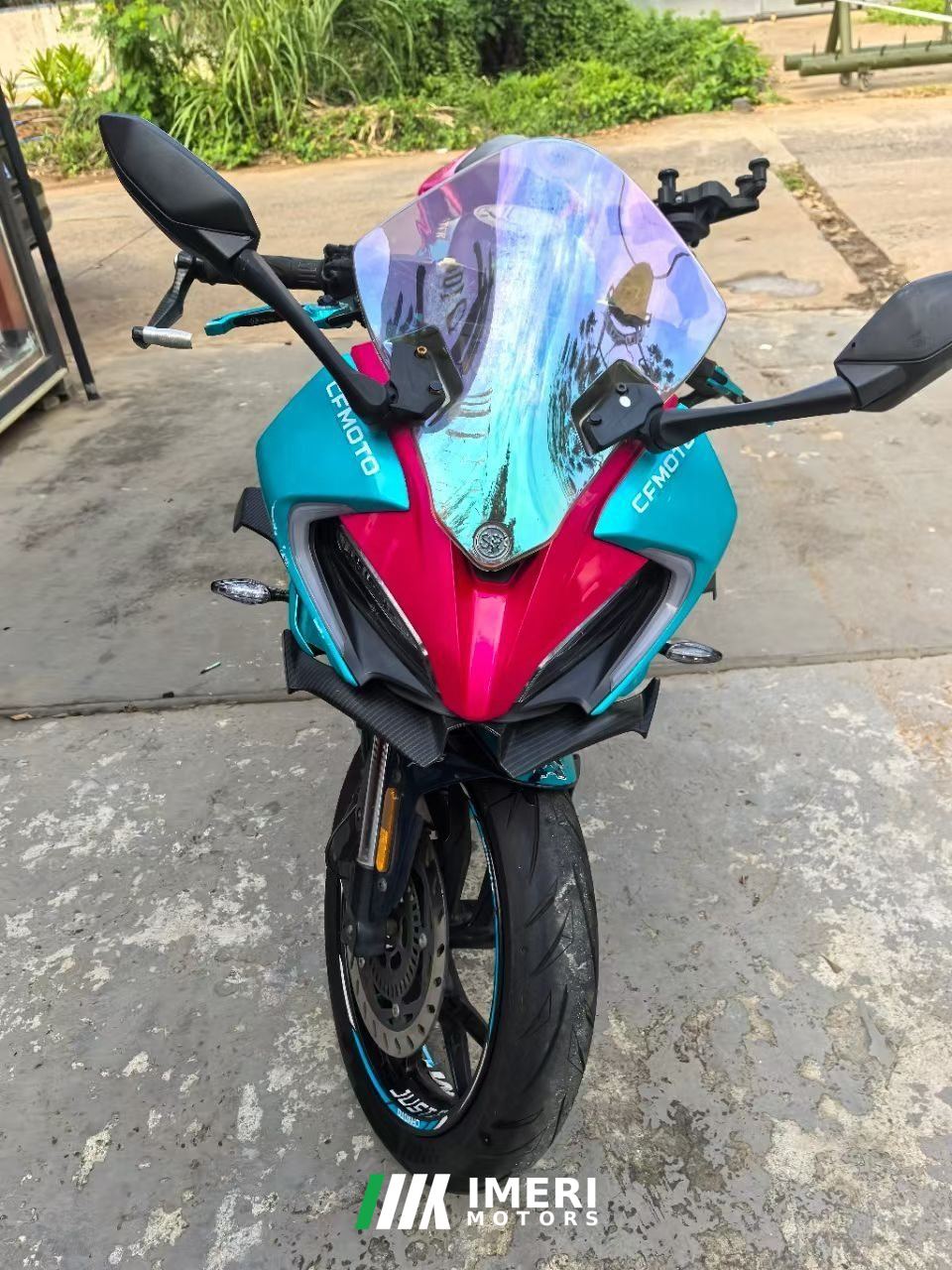 2022 CFMOTO 250SR