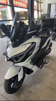 SYM Cruisym 400 - ფოტო 4