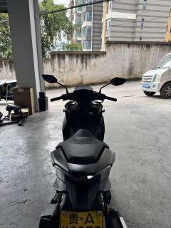 QJMOTOR Hong 150S - ფოტო 6