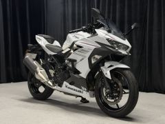 Kawasaki Ninja 400 - photo 1