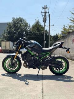 Kawasaki Z900 950 cc - ფოტო 4