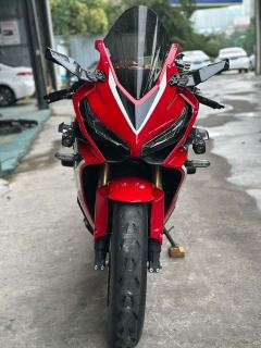Honda CBR650R - ფოტო 1