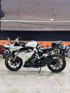 CFMOTO 250SR - фото 3