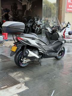 SYM Cruisym 400 - фото 9