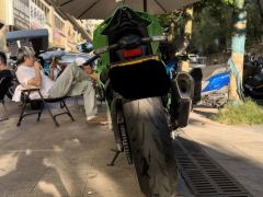 Kawasaki Ninja ZX-10R 1000 cc - photo 8