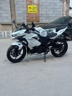 Kawasaki Ninja 400 - ფოტო 2