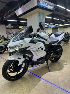Kawasaki Ninja 400 - ფოტო 4
