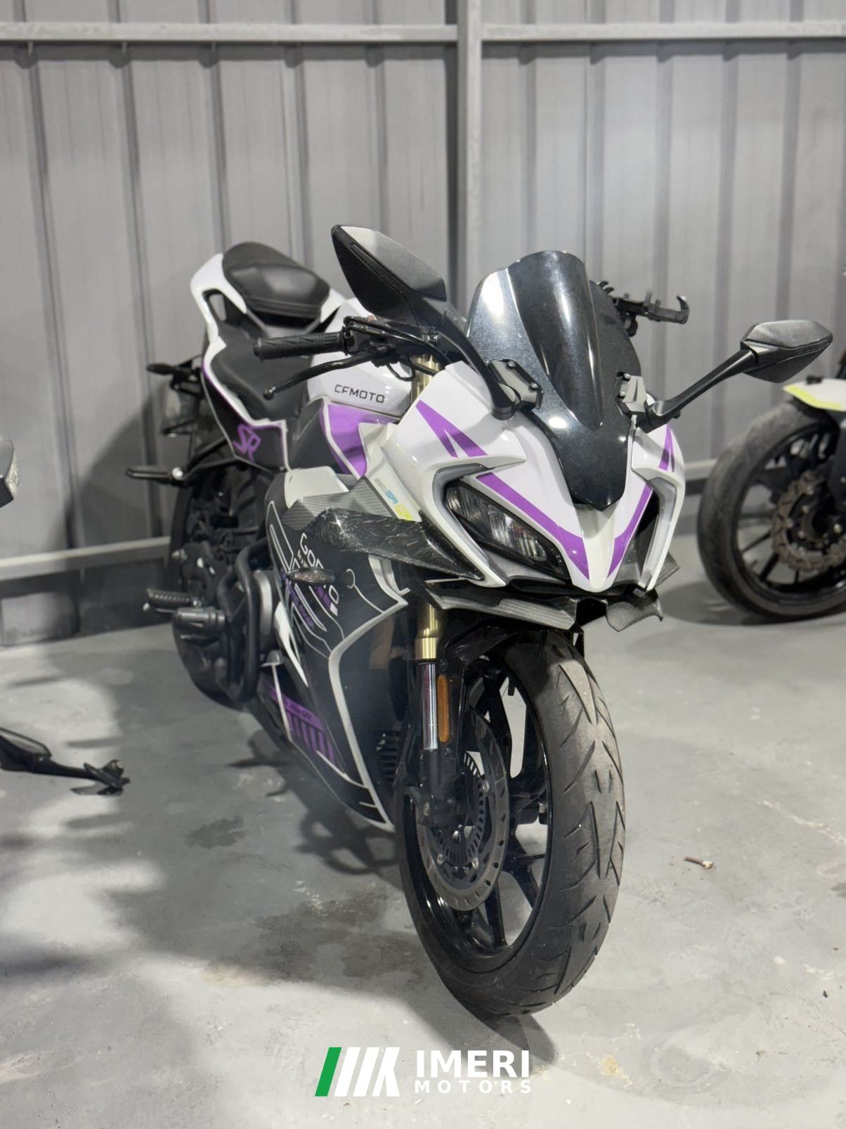 2023 CFMOTO 250SR