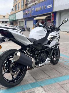 Kawasaki Ninja 400 - ფოტო 3