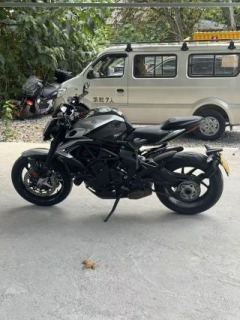 MV Agusta Brutale 800 - фото 4