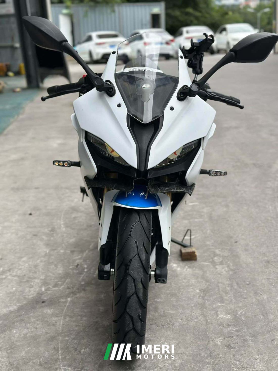 QJMOTOR SRK 250 - motorcycle from China