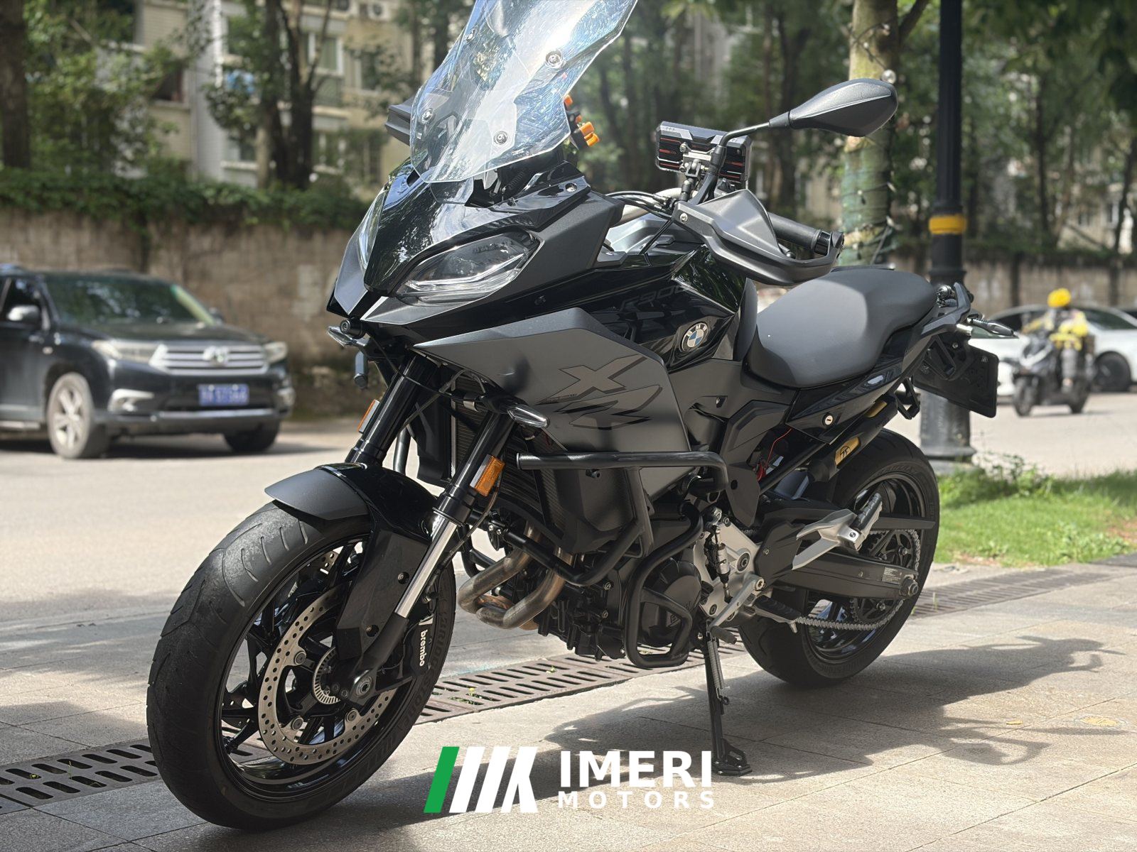 2023 BMW F 900 XR